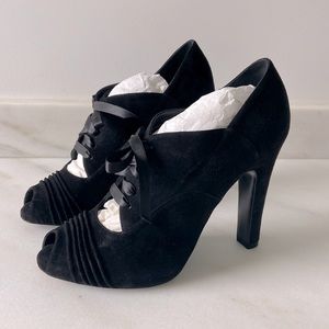 NEW Ralph Lauren Collection heels Size 9